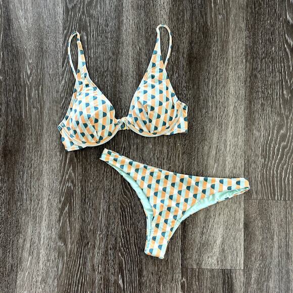 NWT B Swim Sahara Lurex Wyatt Bikini Set Geometric Print Top Large Bottom Medium - Picture 3 of 16